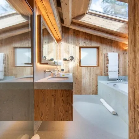 Chalet Bois Dore *